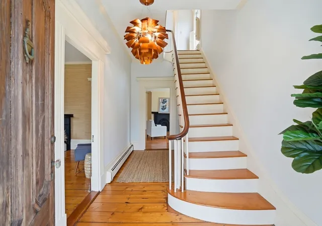 3rd image of 194 Center Street, Yarmouth Port, MA 02675 | MLS# 73506899