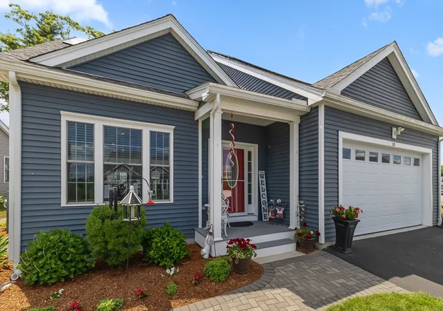 Homes for sale in Uxbridge, MA | 59 Tea Party Dr, Uxbridge, MA 01569 | MLS# 73538562