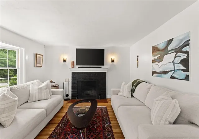 4th image of 247 Union Street, Norwood, MA 02062 | MLS# 73565622