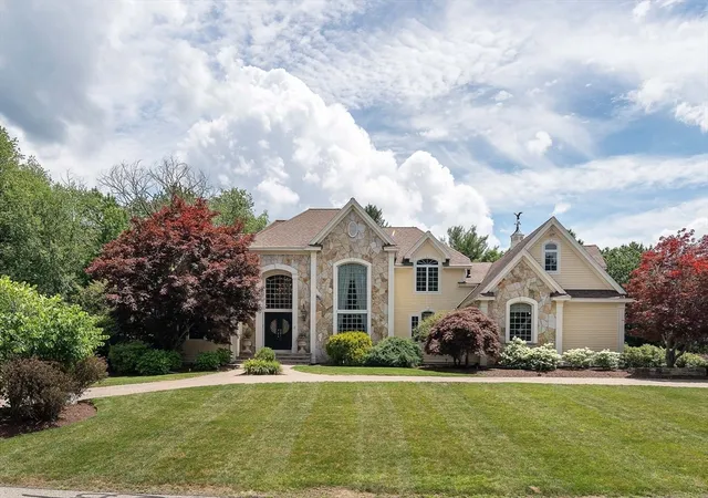 42nd image of 8 Buttonwood Dr, Andover, MA 01810 | MLS# 73549791