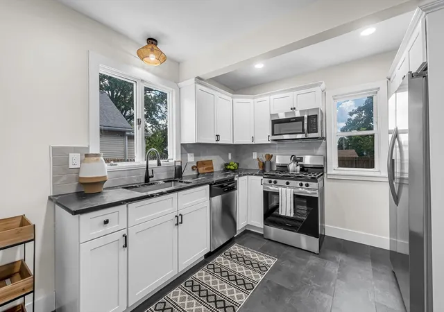 Photo 1 of Single family home for sale at 19 Eldert St, Springfield, MA 01109 | MLS# 73569952 | Listing updated on 2026-09-12