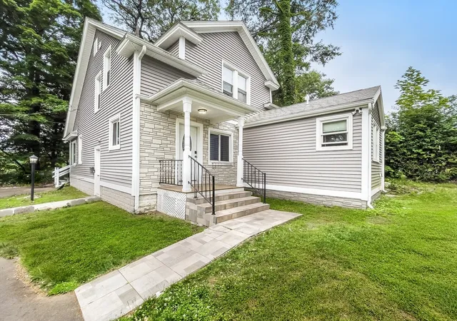 Homes for sale in West Springfield, MA | 38 Ames Ave, West Springfield, MA 01089 | MLS# 73535990