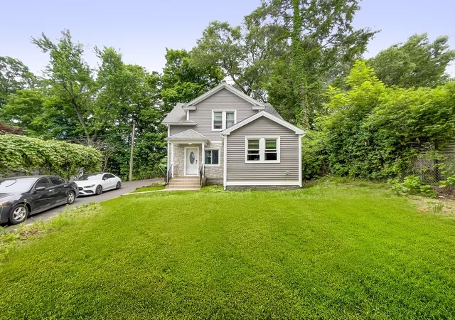 Homes for sale in West Springfield, MA | 38 Ames Ave, West Springfield, MA 01089 | MLS# 73535990