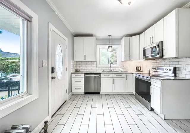 Homes for sale in West Springfield, MA | 38 Ames Ave, West Springfield, MA 01089 | MLS# 73535990