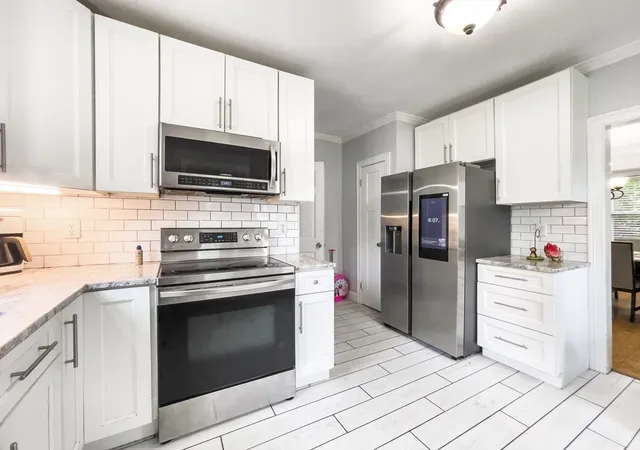 Homes for sale in West Springfield, MA | 38 Ames Ave, West Springfield, MA 01089 | MLS# 73535990