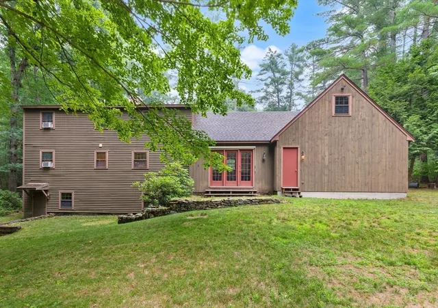 2nd image of 653 Townsend Road, Groton, MA 01450 | MLS# 73552394