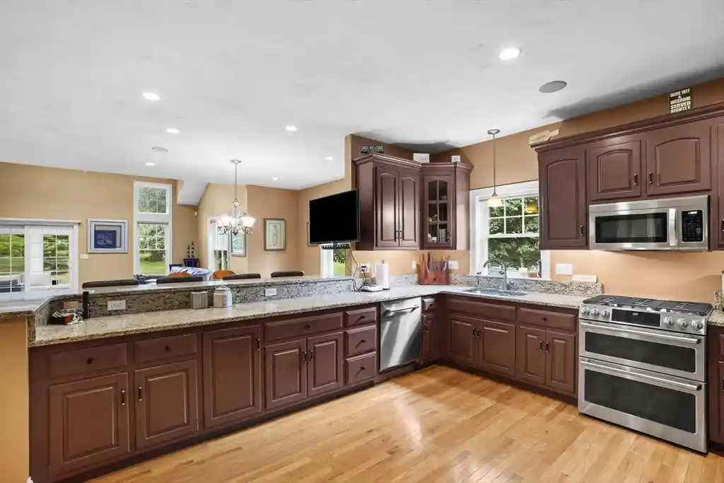 12th image of 3 Walden Wy, Milford, MA 01757