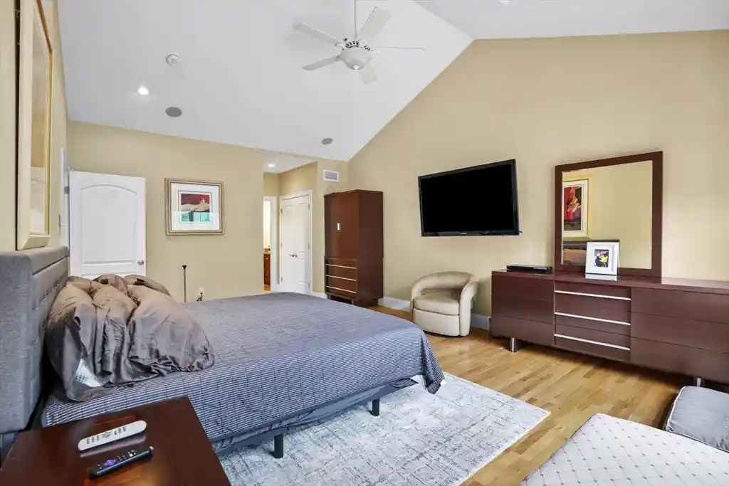 15th image of 3 Walden Wy, Milford, MA 01757