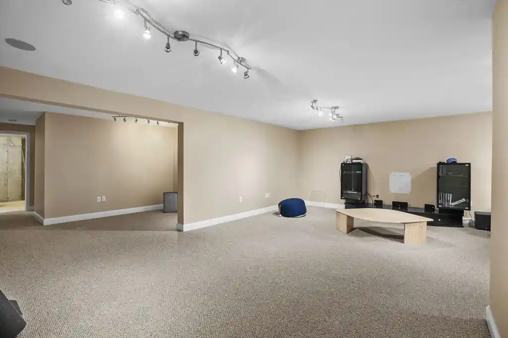 24th image of 3 Walden Wy, Milford, MA 01757