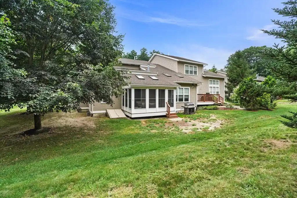 4th image of 3 Walden Wy, Milford, MA 01757