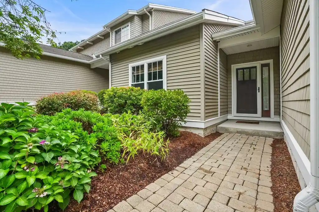 6th image of 3 Walden Wy, Milford, MA 01757