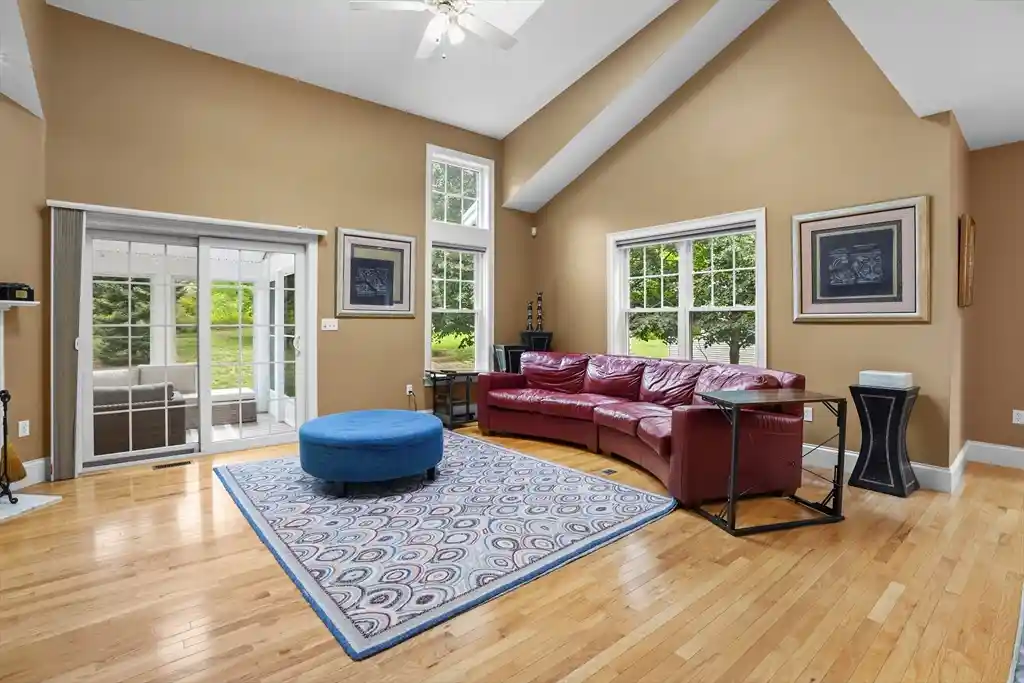 7th image of 3 Walden Wy, Milford, MA 01757