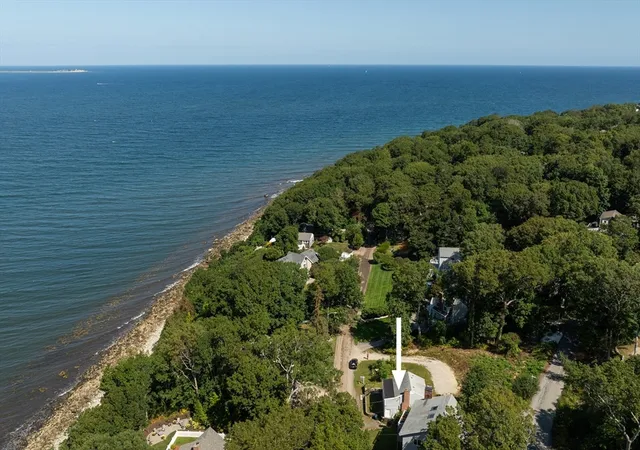 41st image of 41 Bay Shore Dr, Plymouth, MA 02360 | MLS# 73513937