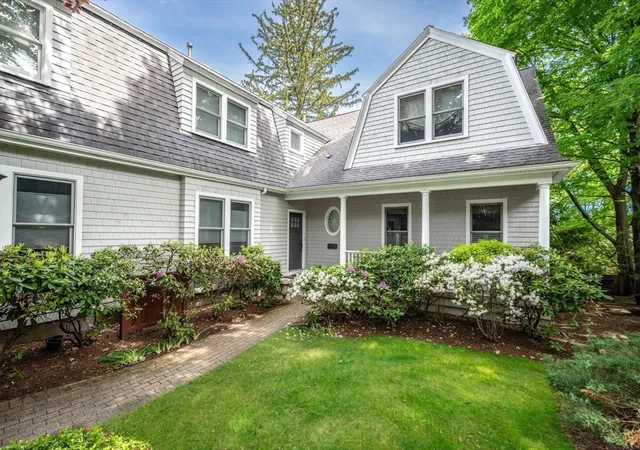 2nd image of 94 Herrick Rd #94, Newton, MA 02459 | MLS# 73525185