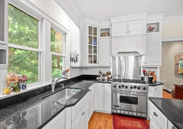 5th image of 94 Herrick Rd, Newton, MA 02459