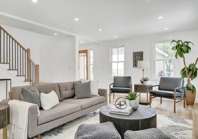 3rd image of 196 Prospect St, Cambridge, MA 02139 | MLS# 73548183
