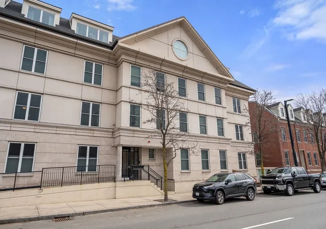 Homes for sale in Boston, MA | 65 Chelsea St, Boston, MA 02129 | Houzeo