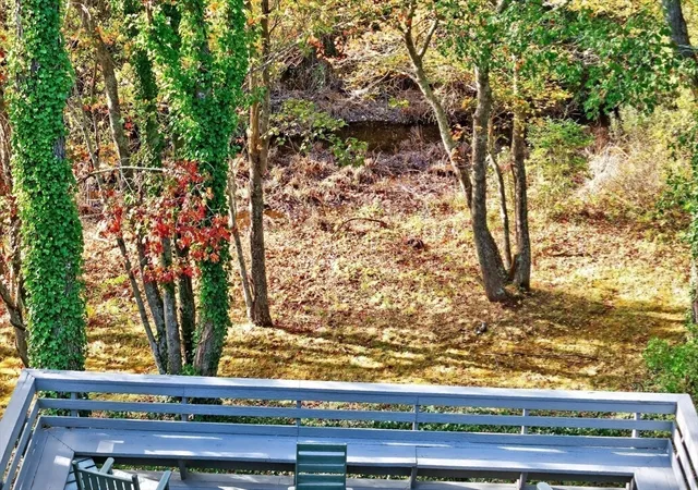 2nd image of 17,17a,17b Cranberry Ln, East Falmouth, MA 02536