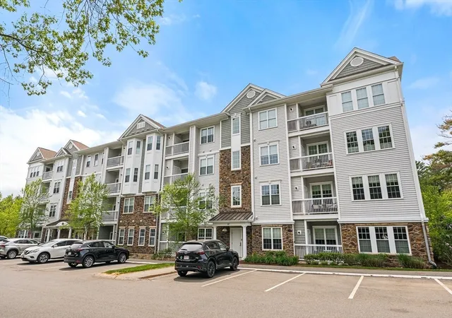 Homes for sale in Reading, MA | 62 Abigail Way #1006, Reading, MA 01867 | MLS# 73524503