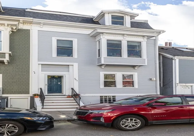 26th image of 261 W Fifth #1, South Boston, MA 02127 | MLS# 73475961