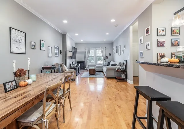 2nd image of 261 W Fifth #1, South Boston, MA 02127 | MLS# 73475961