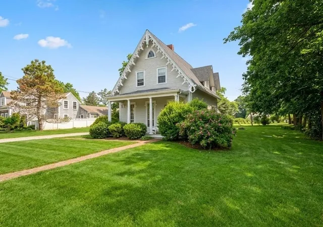 2nd image of 59 Cottage St, Hingham, MA 02043 | MLS# 73556452