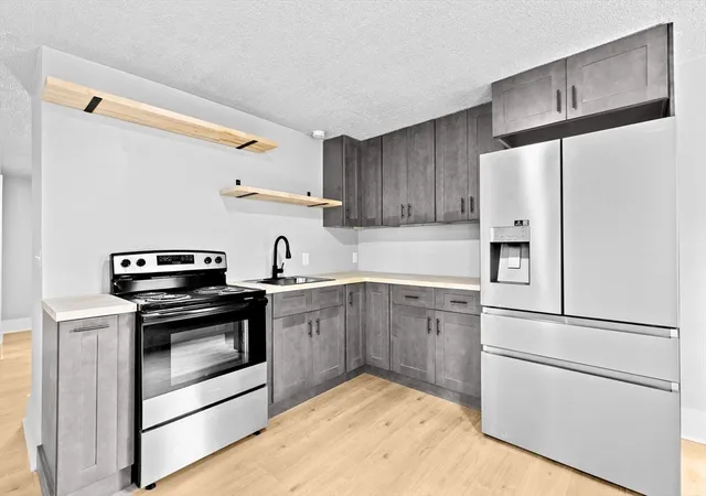 2nd image of 62 A/d Grove St, Fitchburg, MA 01420 | MLS# 73553411