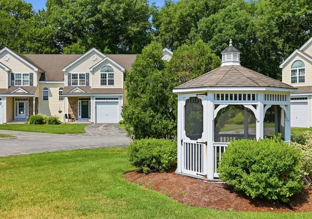 1st image of 12 Minuteman Lane #6, Westford, MA 01886 | MLS# 73549432