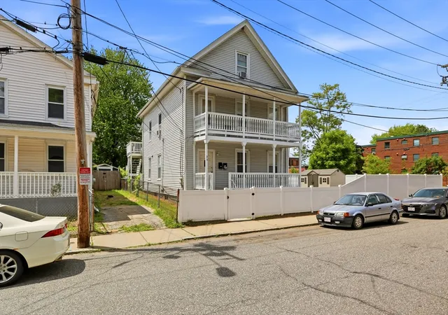 Homes for sale in Holyoke, MA | 35 N Summer St, Holyoke, MA 01040 | MLS# 73525697