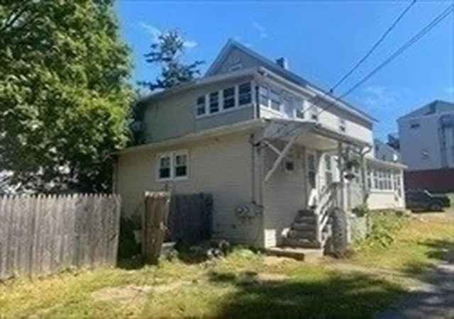 3rd image of 120-r N St, Ware, MA 01082
