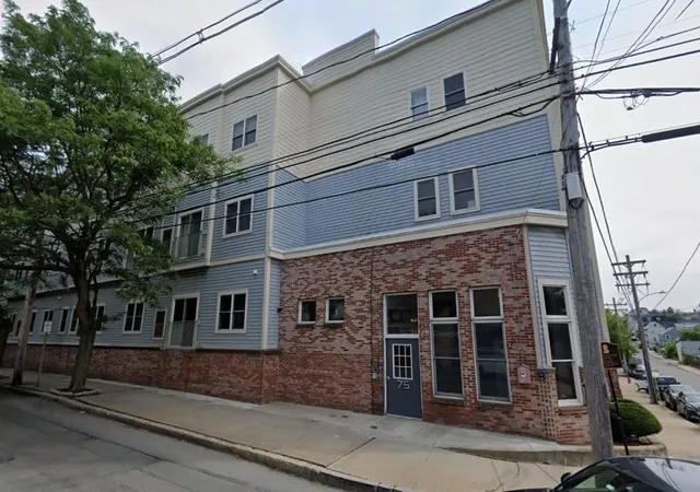 Homes for sale in Peabody, MA | 75 Walnut St #207, Peabody, MA 01960 | MLS# 73537955