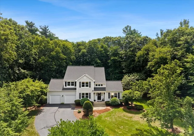 3rd image of 100 W Lake Dr, Taunton, MA 02780 | MLS# 73561187