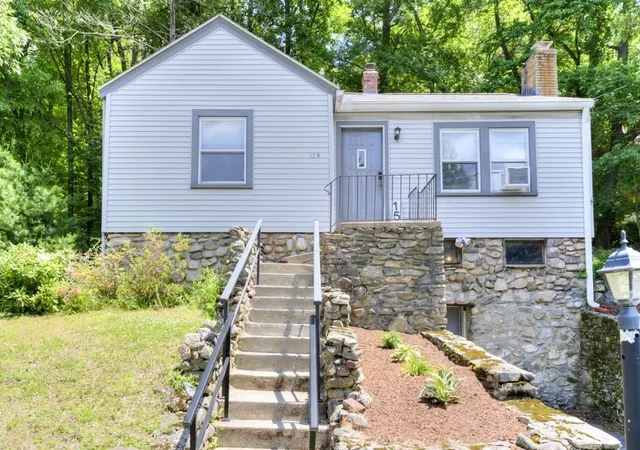3rd image of 154 Boylston Street, Shrewsbury, MA 01545 | MLS# 73535338