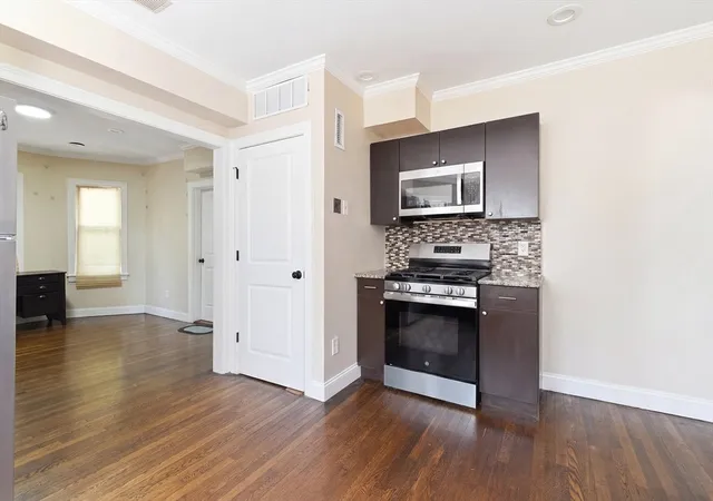 Photo 4 of House for sale at 39 Glen Rd, Jamaica Plain, MA 02130 | MLS# 73549729 | Listing updated on 2026-09-26