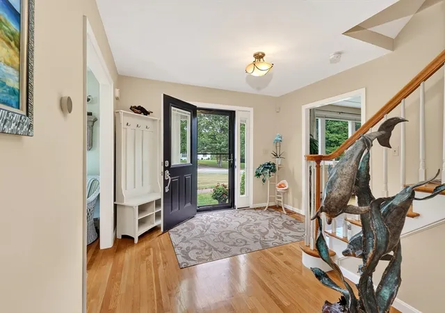 4th image of 32 Country Club Cir, Pembroke, MA 02359 | MLS# 73546676