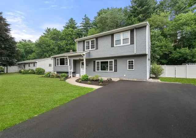 41st image of 47 Westfield Dr, Holliston, MA 01746 | MLS# 73553937