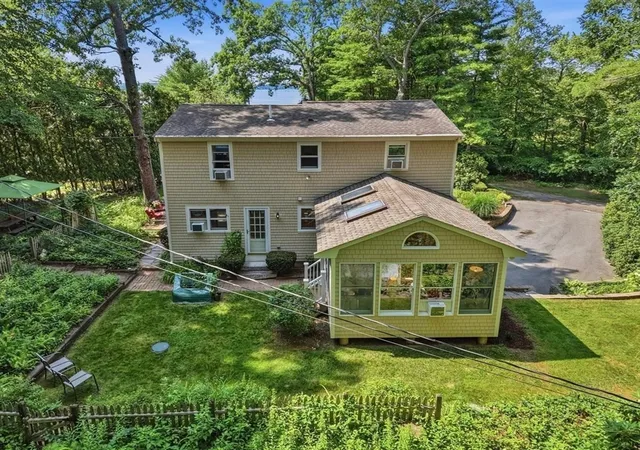 4th image of 205-R Middleboro Rd, East Freetown, MA 02717 | MLS# 73560313