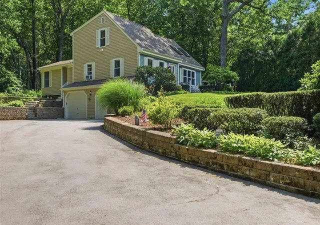 5th image of 205-R Middleboro Rd, East Freetown, MA 02717 | MLS# 73560313