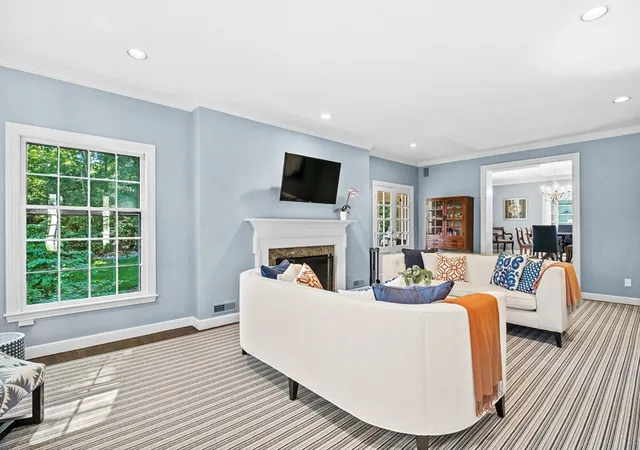 Homes for sale in Wellesley, MA | 10 Colgate Rd, Wellesley, MA 02482 | MLS# 73540530