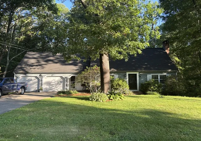 2nd image of 67 Glencrest Dr, North Andover, MA 01845 | MLS# 73548533
