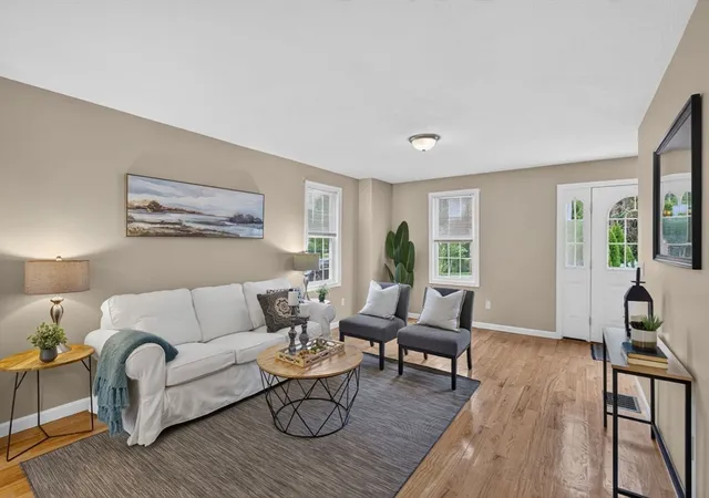 4th image of 345 Briggs St #1, Taunton, MA 02780 | MLS# 73566285