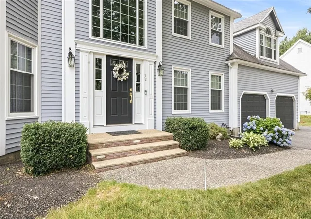 3rd image of 32 Pall Mall, East Walpole, MA 02032 | MLS# 73550034