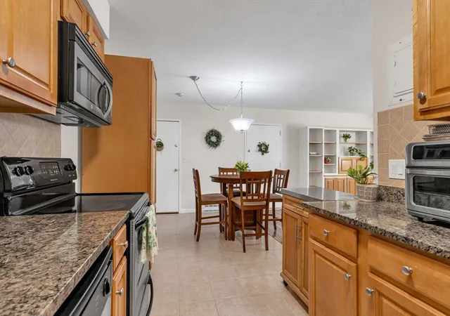 Homes for sale in Attleboro, MA | 18 Dailey St, Attleboro, MA 02703