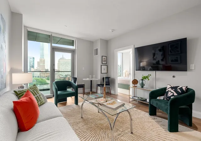 2nd image of 100 Shawmut Ave #1101, Boston, MA 02118 | MLS# 73546151