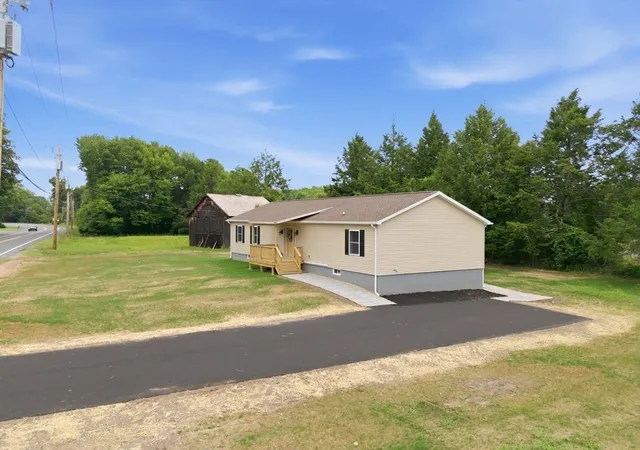Homes for sale in Hatfield, MA | 74 West St, Hatfield, MA 01088 | MLS# 73548337