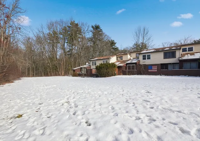 Homes for sale in Amesbury, MA | 6 Adams Court, Amesbury, MA 01913 | Houzeo