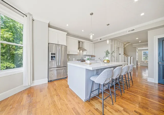 4th image of 324 Tappan, Brookline, MA 02445