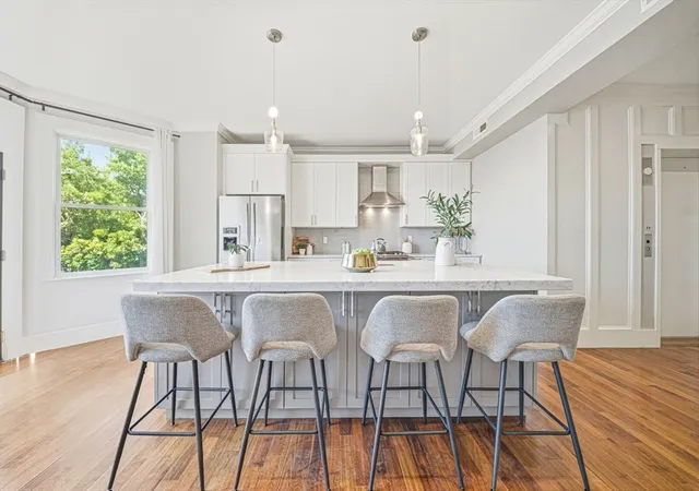 5th image of 324 Tappan, Brookline, MA 02445