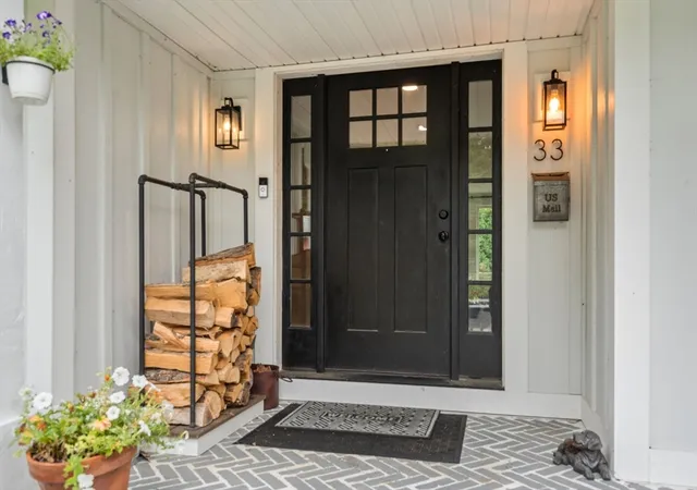 Photo 2 of Sale Pending at 33 Putnam Hl Rd, Sutton, MA 01590 | MLS# 73565522 | Listing updated on 2026-09-18
