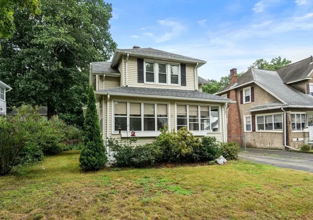 34th image of 137 Belvidere Street, Springfield, MA 01108 | MLS# 73564202